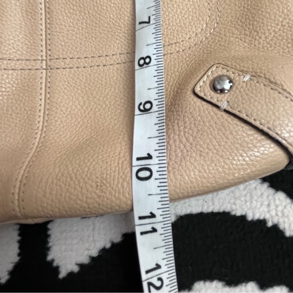 COACH Penelope Hippie Leather Cross-body Bag F14679 - Picture 7 of 12